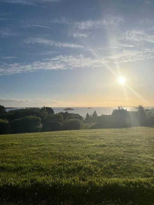 Hillcrest Lodge, Private Apartment On Lough Corrib, Oughterard Galway Bagian luar foto